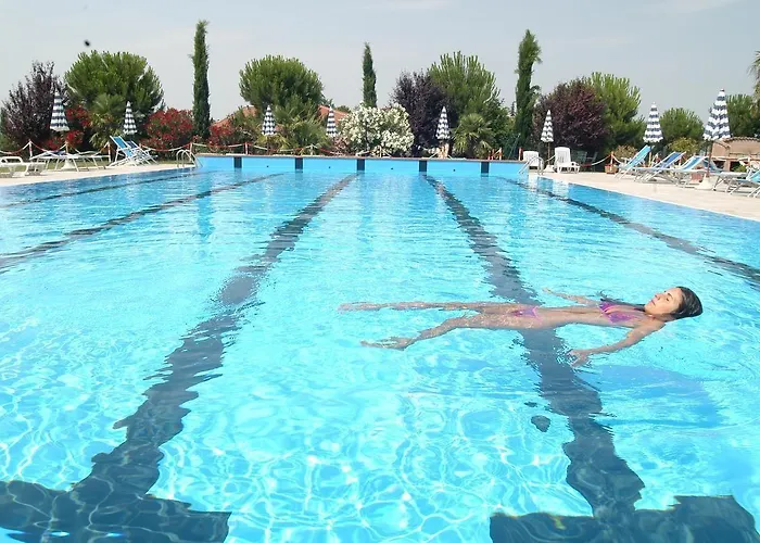 مزرعة للإقامة Fattoria Paradiso *